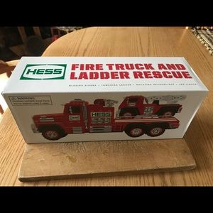 2015 HESS Fire truck and let her rescue